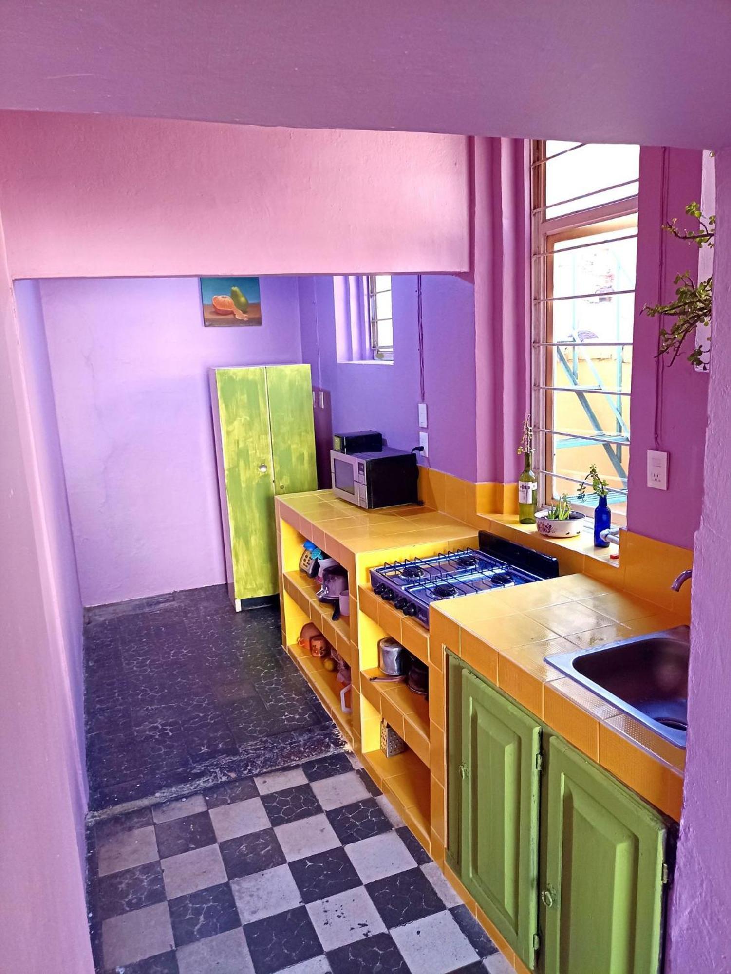 1 Guadalajara Corazon Del Centro Historico Hospedate En Una Casa Antigua En Una Habitacion Sencilla Con Areas Comunes Y Banos Compartidas ภายนอก รูปภาพ